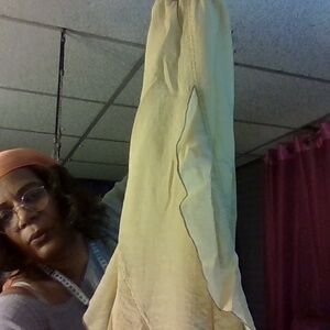 ruffled like yellowish skirt elastic waist xl